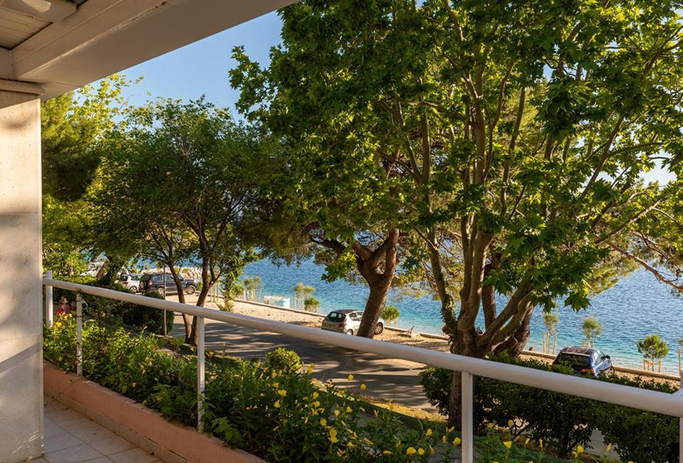 Tourist Settlement Brzet Hotel Omiš Kültér fotó