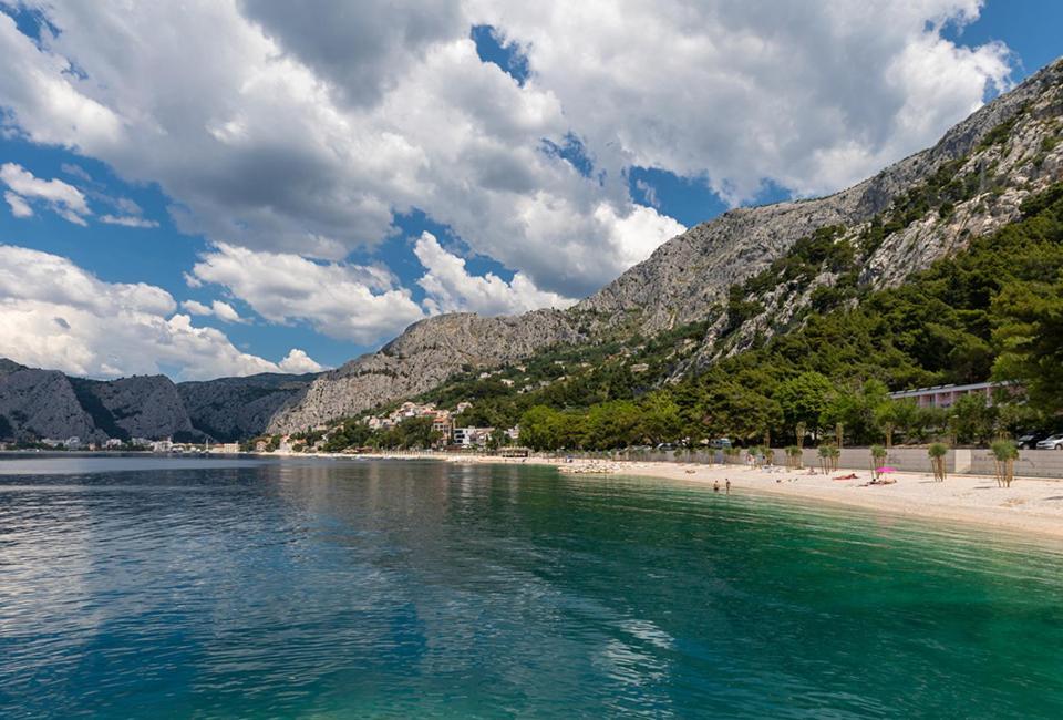 Tourist Settlement Brzet Hotel Omiš Kültér fotó